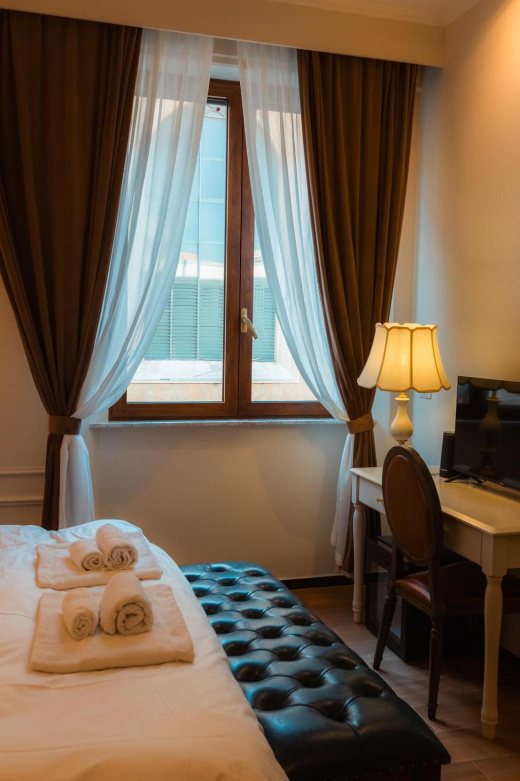 Modi Hotel Livorno Kültér fotó